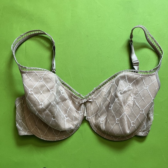 Chantelle Other - 32DDD Chantelle 2596 France Graphie Seamless Underwire Beige‎ Nude Bra